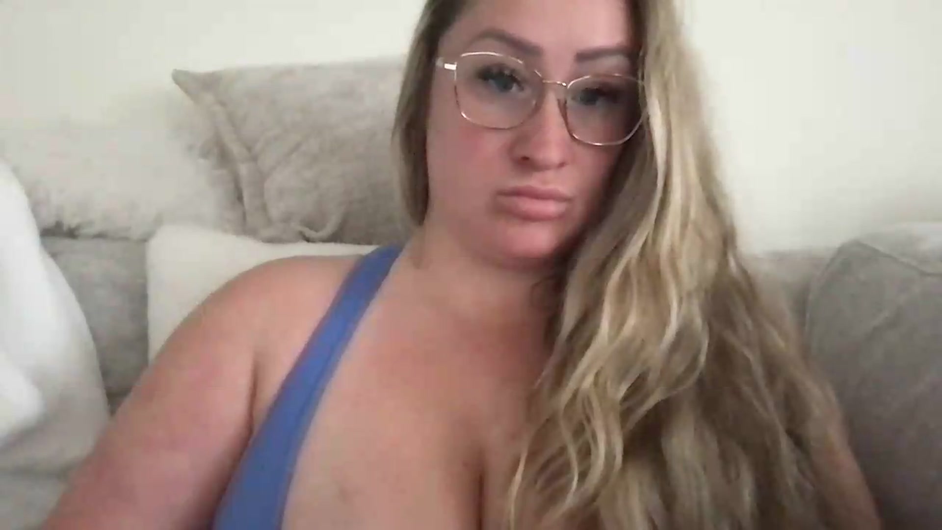 Gallery image thumbnail from QuinnSinn's myfreecams stream on, 05/16/2026, 17:07 image 14 of 20