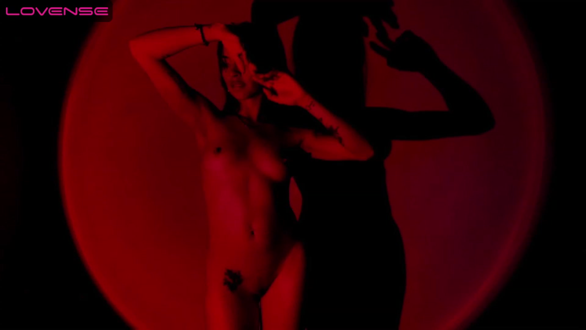 Gallery image thumbnail from Quinn_hart's myfreecams stream on, 04/19/2023, 01:49 image 2 of 20