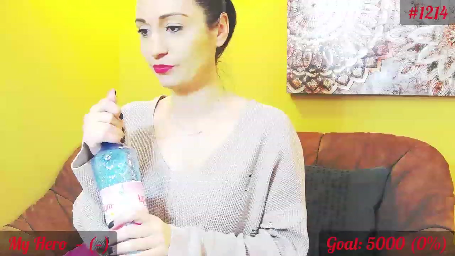 Gallery image thumbnail from QuinnieSmile's myfreecams stream on, 11/22/2022, 12:59 image 12 of 20