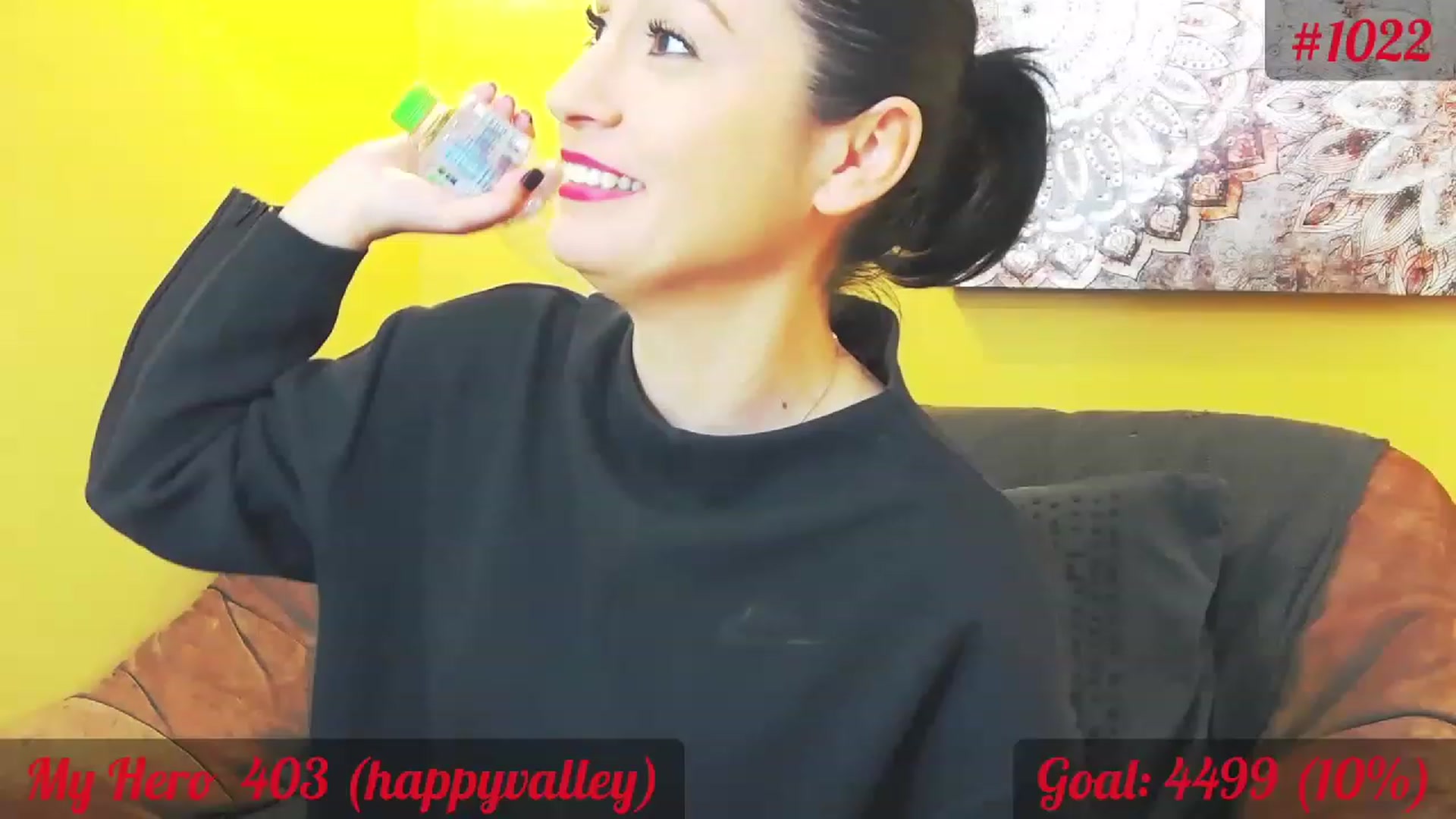 Gallery image thumbnail from QuinnieSmile's myfreecams stream on, 11/25/2022, 12:14 image 3 of 20