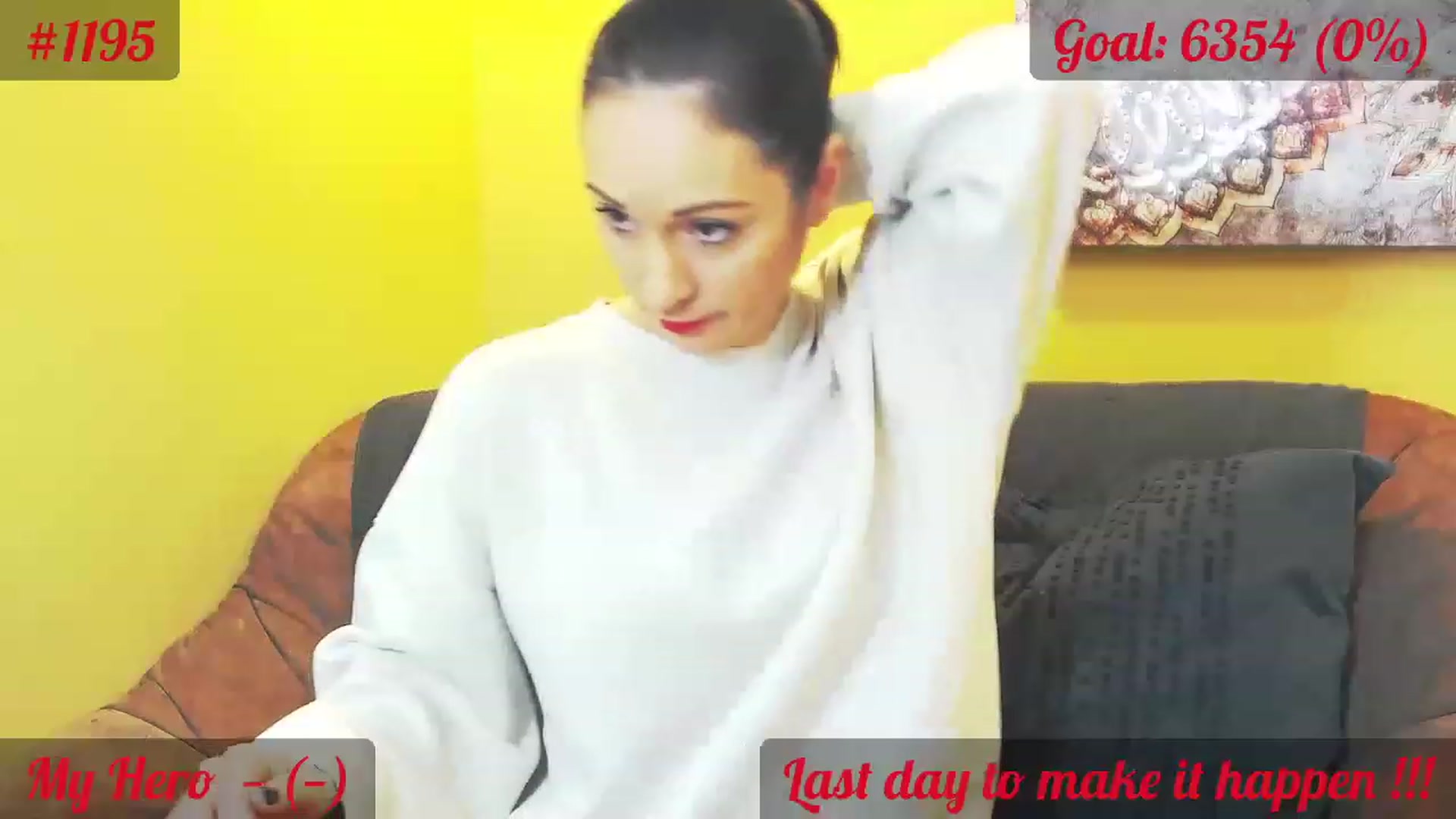 Gallery image thumbnail from QuinnieSmile's myfreecams stream on, 11/29/2022, 09:56 image 6 of 20