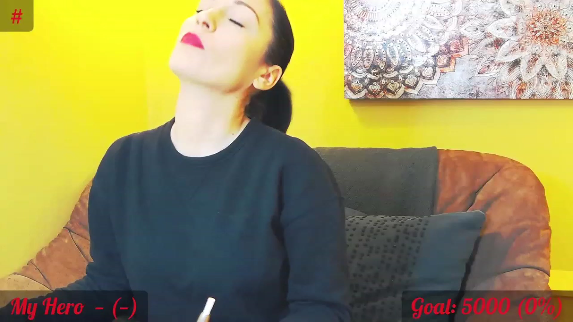 Gallery image thumbnail from QuinnieSmile's myfreecams stream on, 12/05/2022, 08:26 image 1 of 20