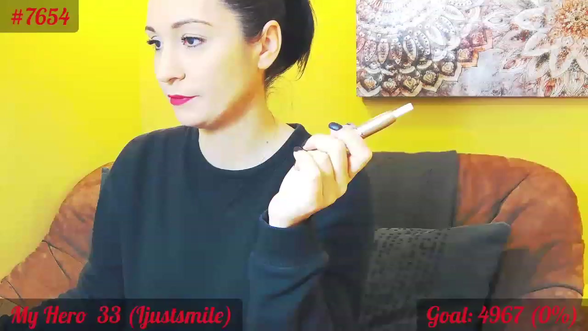 Gallery image thumbnail from QuinnieSmile's myfreecams stream on, 12/05/2022, 09:04 image 12 of 20