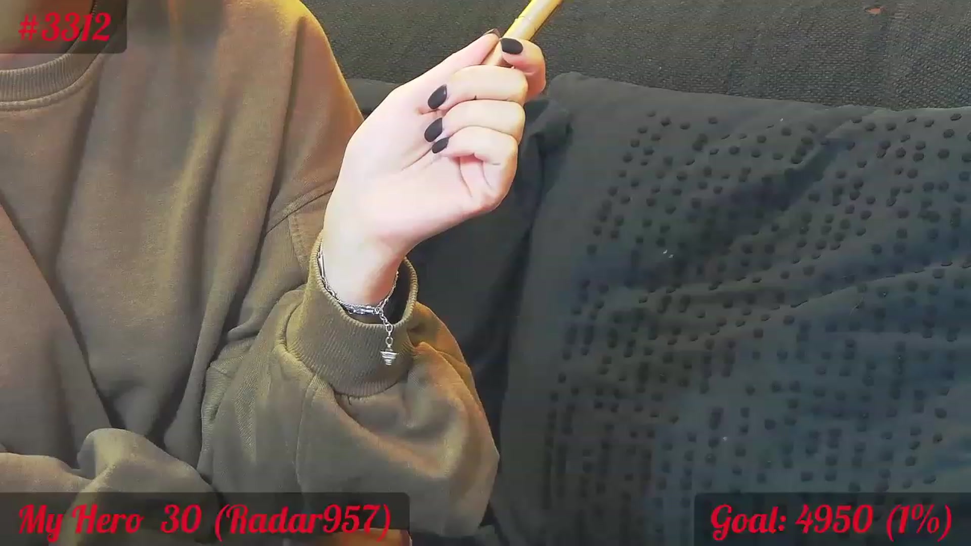 Gallery image thumbnail from QuinnieSmile's myfreecams stream on, 12/08/2022, 09:41 image 2 of 20