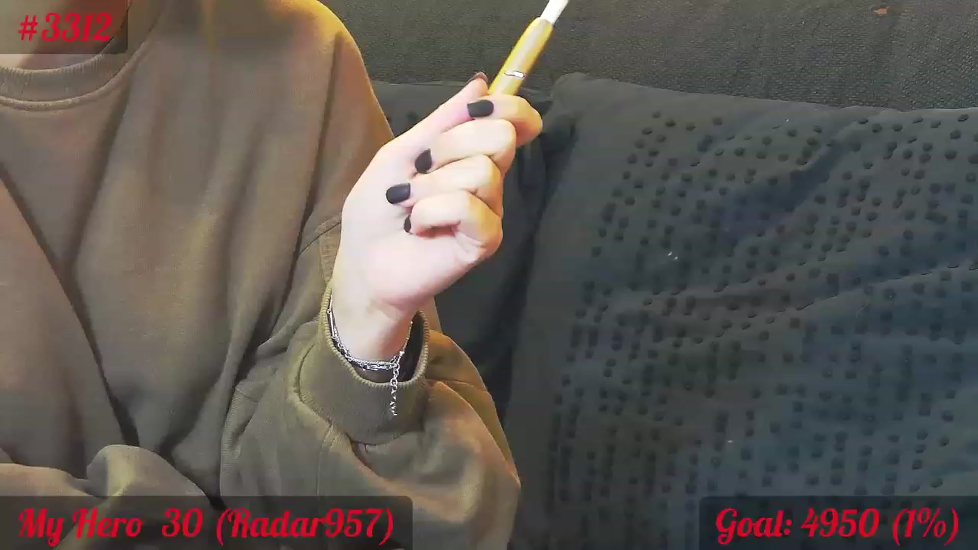 Gallery image thumbnail from QuinnieSmile's myfreecams stream on, 12/08/2022, 09:41 image 3 of 20