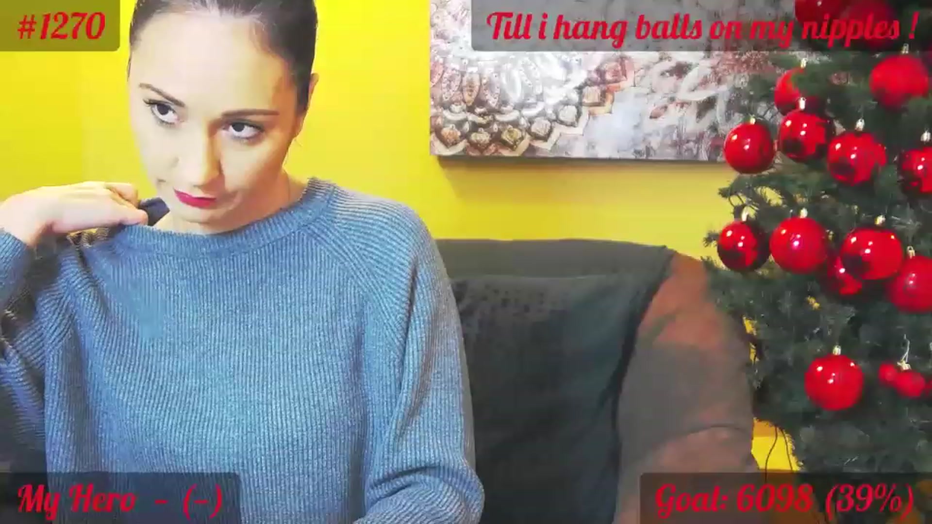 Gallery image thumbnail from QuinnieSmile's myfreecams stream on, 12/12/2022, 08:25 image 12 of 20