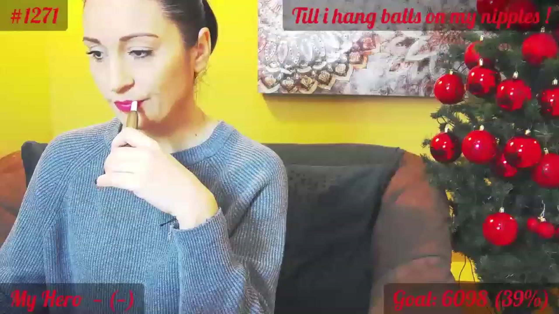 Gallery image thumbnail from QuinnieSmile's myfreecams stream on, 12/12/2022, 08:25 image 18 of 20