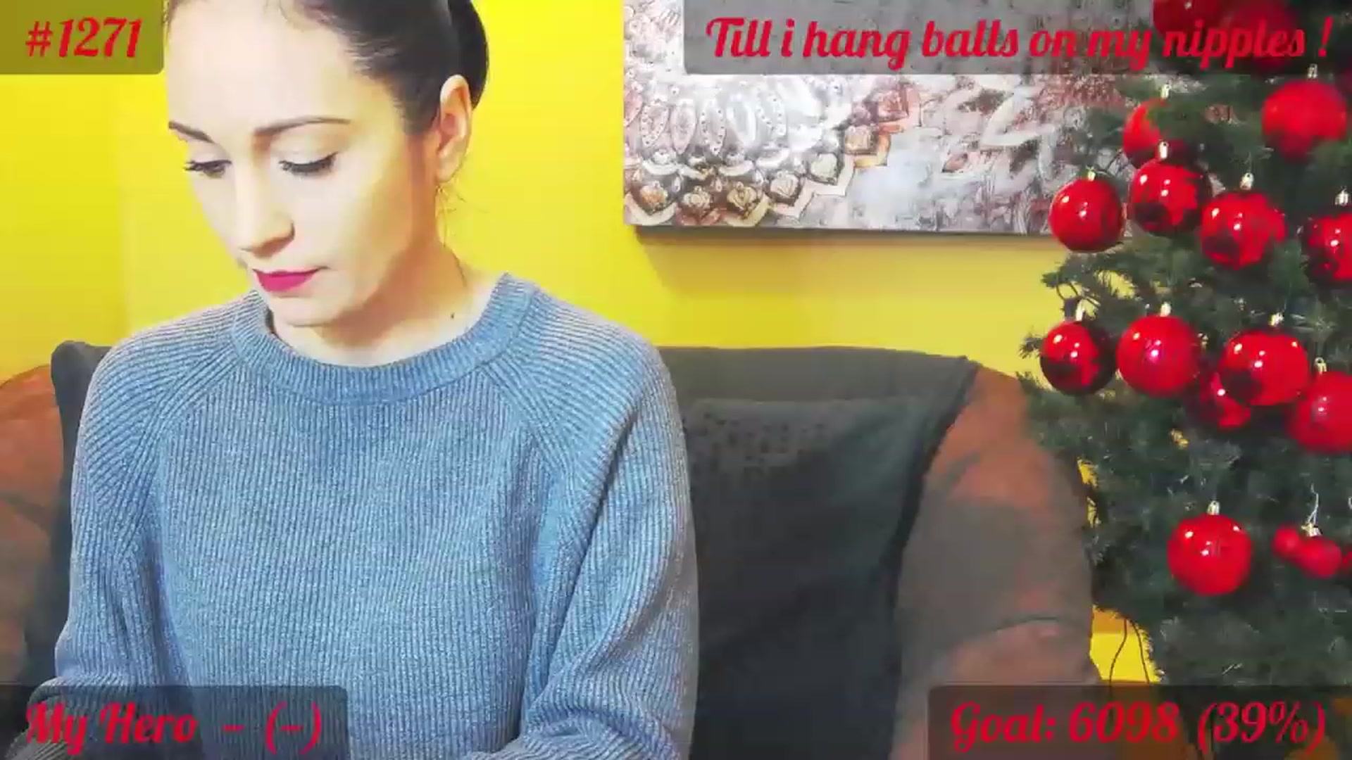 Gallery image thumbnail from QuinnieSmile's myfreecams stream on, 12/12/2022, 08:25 image 17 of 20