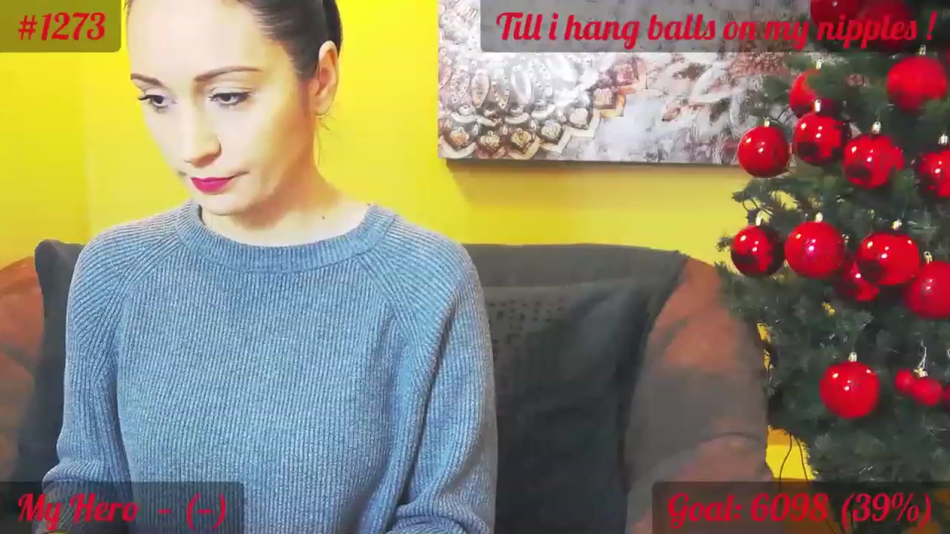 Gallery image thumbnail from QuinnieSmile's myfreecams stream on, 12/12/2022, 08:55 image 8 of 20