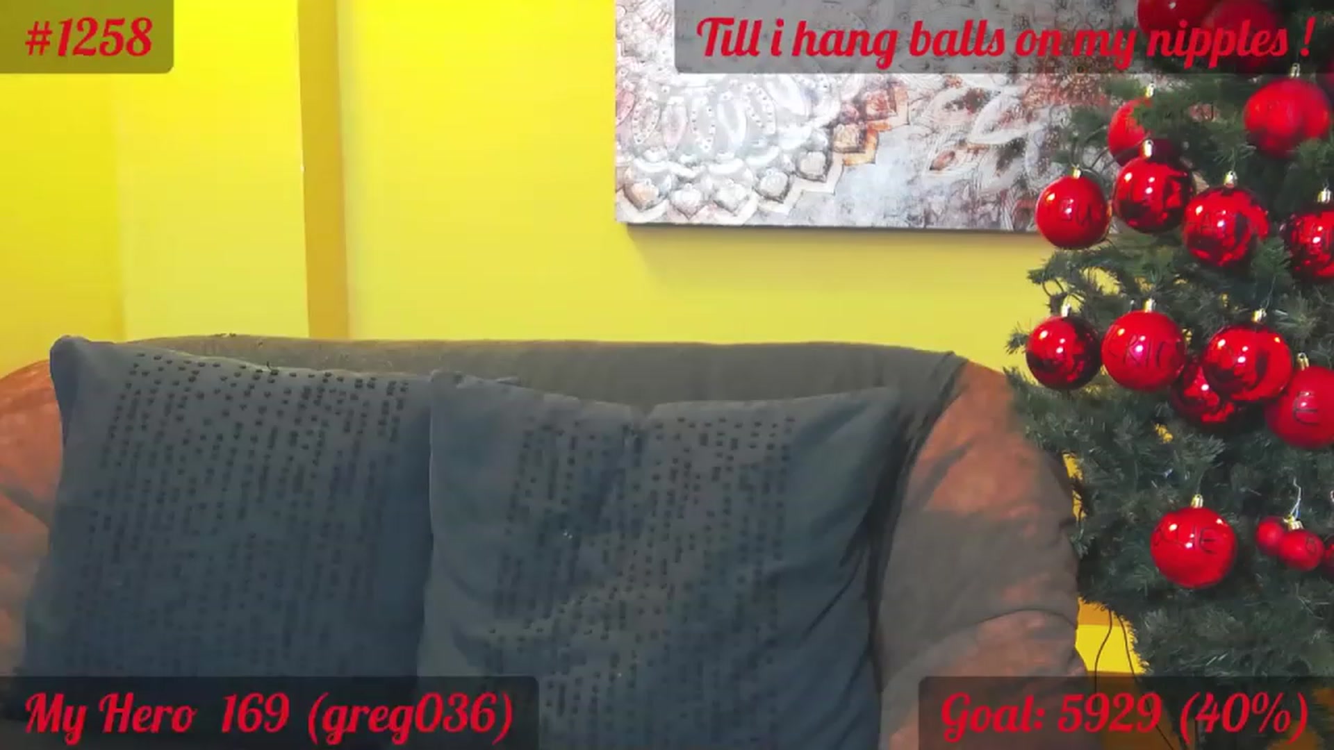 Gallery image thumbnail from QuinnieSmile's myfreecams stream on, 12/12/2022, 08:55 image 10 of 20