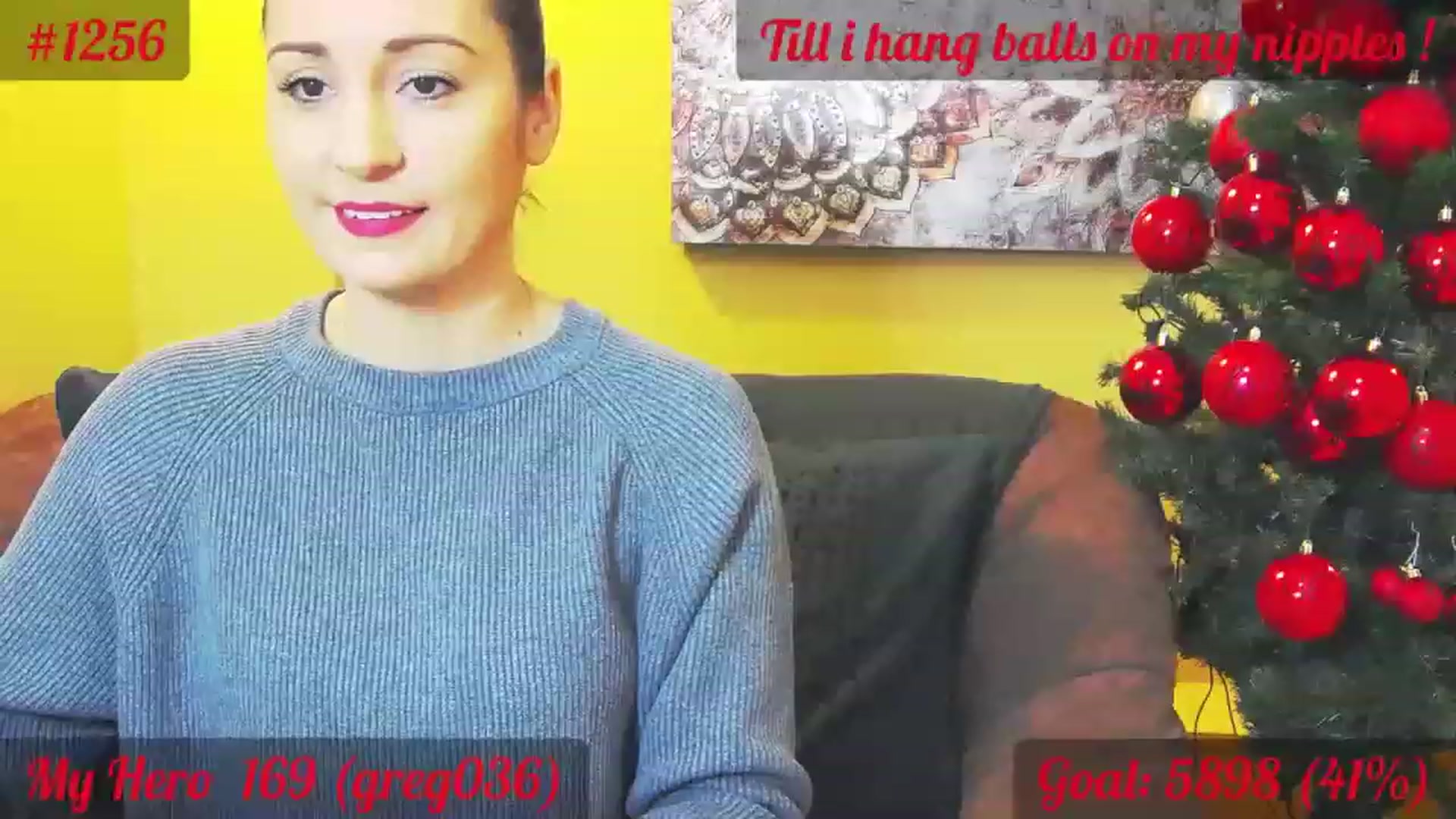 Gallery image thumbnail from QuinnieSmile's myfreecams stream on, 12/12/2022, 08:55 image 12 of 20