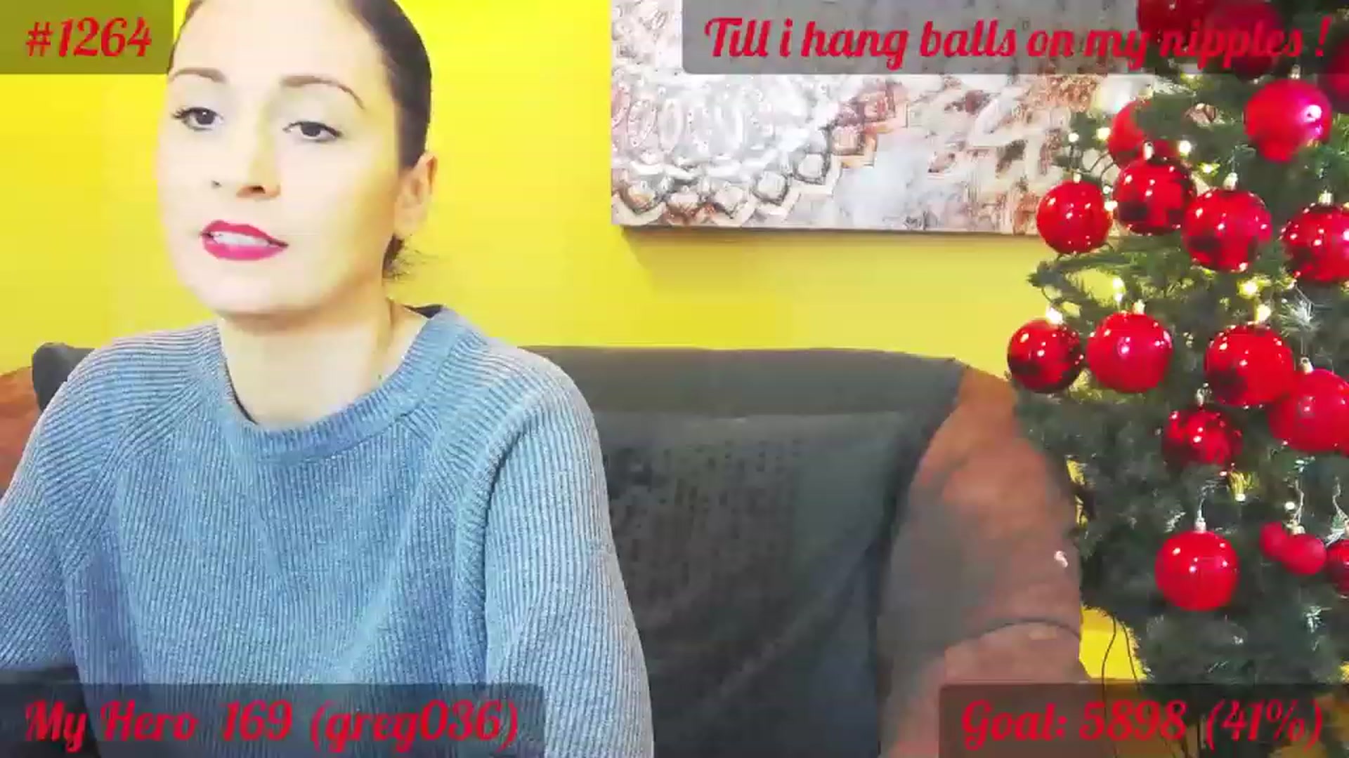 Gallery image thumbnail from QuinnieSmile's myfreecams stream on, 12/12/2022, 10:54 image 8 of 20