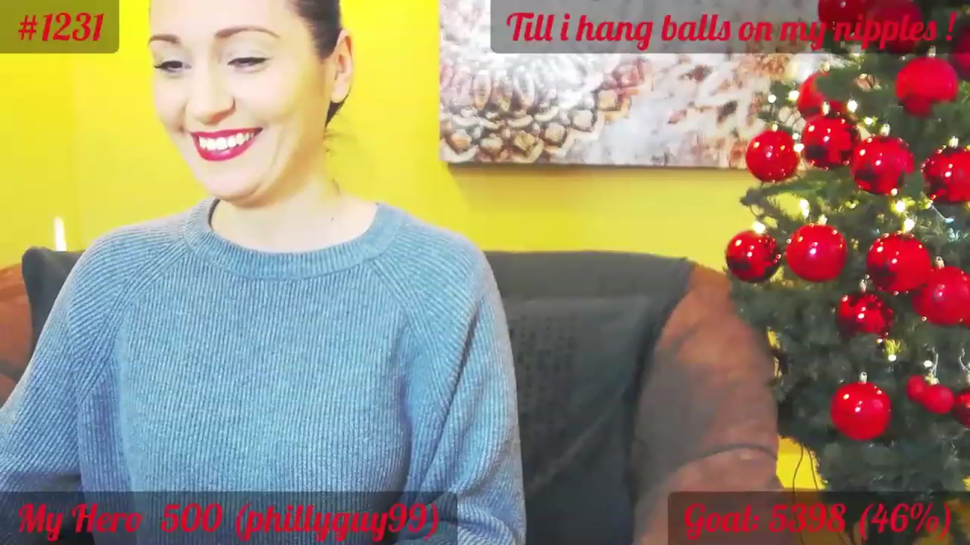 Gallery image thumbnail from QuinnieSmile's myfreecams stream on, 12/12/2022, 10:54 image 17 of 20