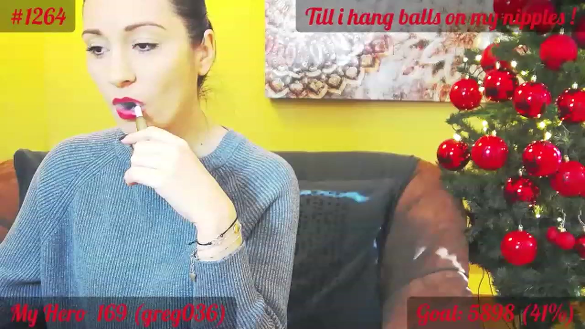 Gallery image thumbnail from QuinnieSmile's myfreecams stream on, 12/12/2022, 10:54 image 2 of 20