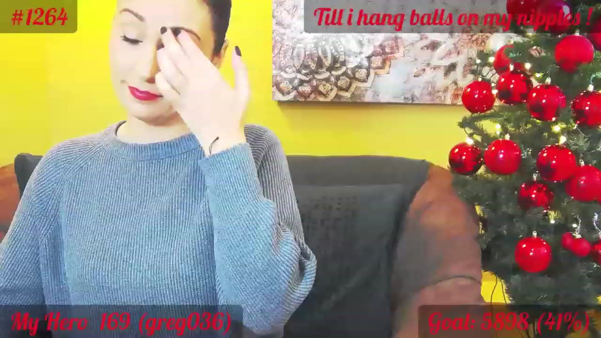 Gallery image thumbnail from QuinnieSmile's myfreecams stream on, 12/12/2022, 10:54 image 12 of 20
