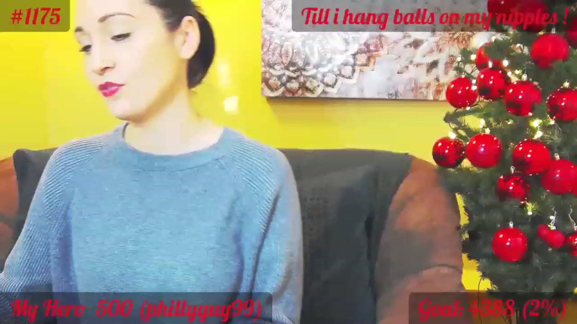 Gallery image thumbnail from QuinnieSmile's myfreecams stream on, 12/12/2022, 12:04 image 10 of 20