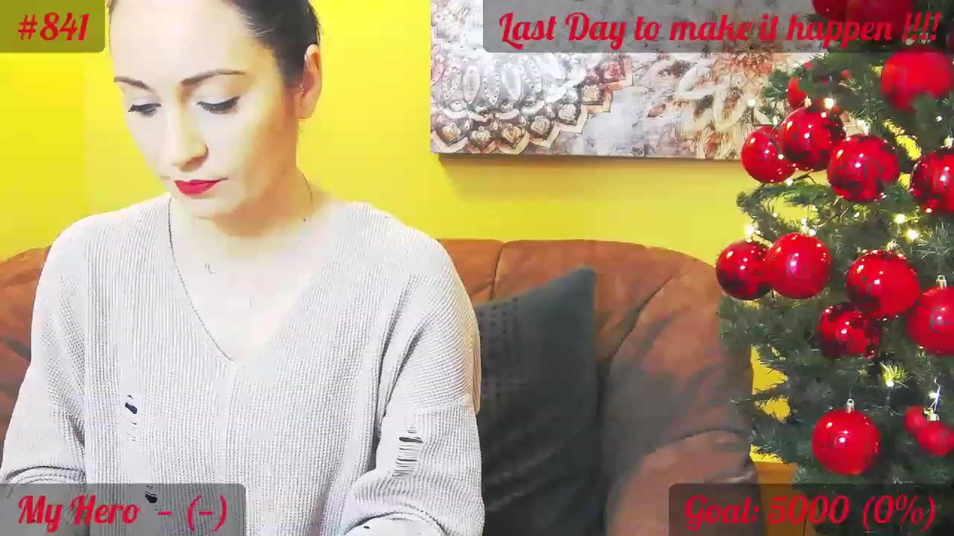Gallery image thumbnail from QuinnieSmile's myfreecams stream on, 12/15/2022, 10:25 image 5 of 20