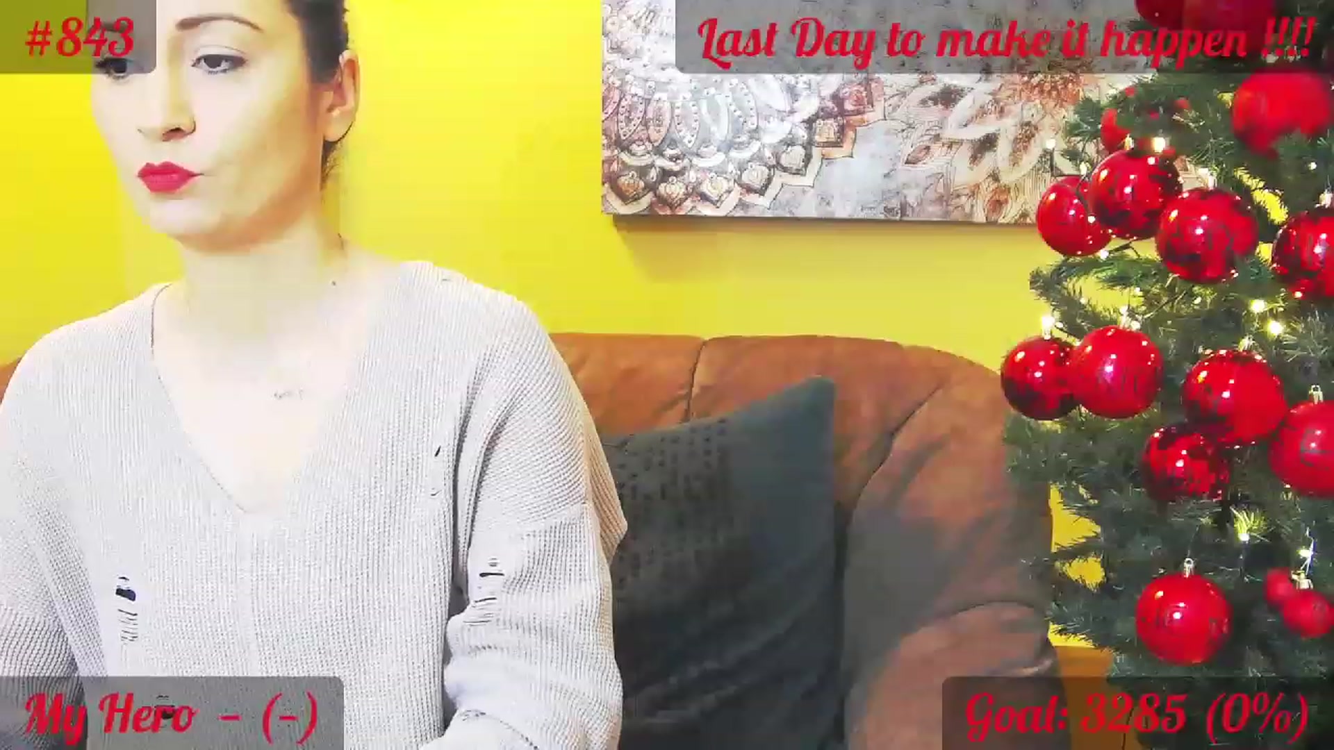 Gallery image thumbnail from QuinnieSmile's myfreecams stream on, 12/15/2022, 10:25 image 12 of 20