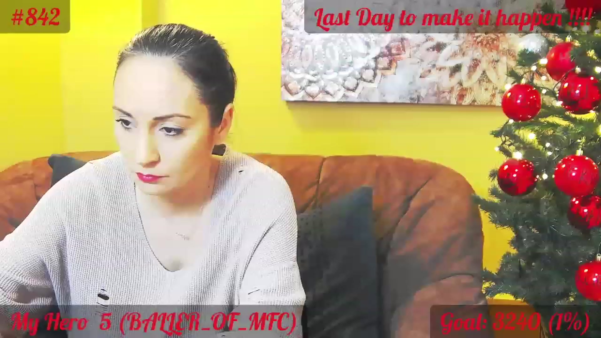 Gallery image thumbnail from QuinnieSmile's myfreecams stream on, 12/15/2022, 12:50 image 16 of 20