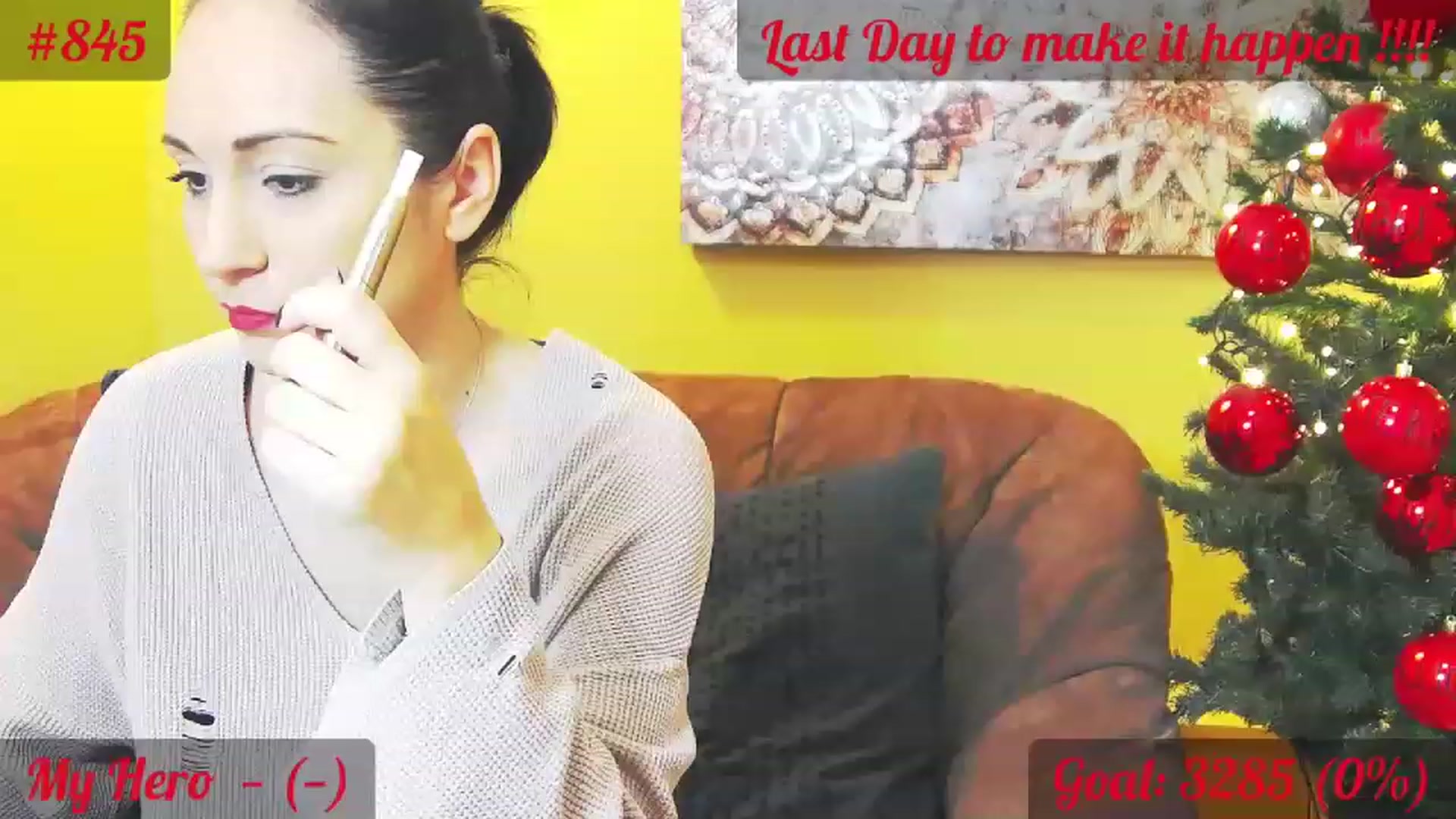 Gallery image thumbnail from QuinnieSmile's myfreecams stream on, 12/15/2022, 12:50 image 1 of 20