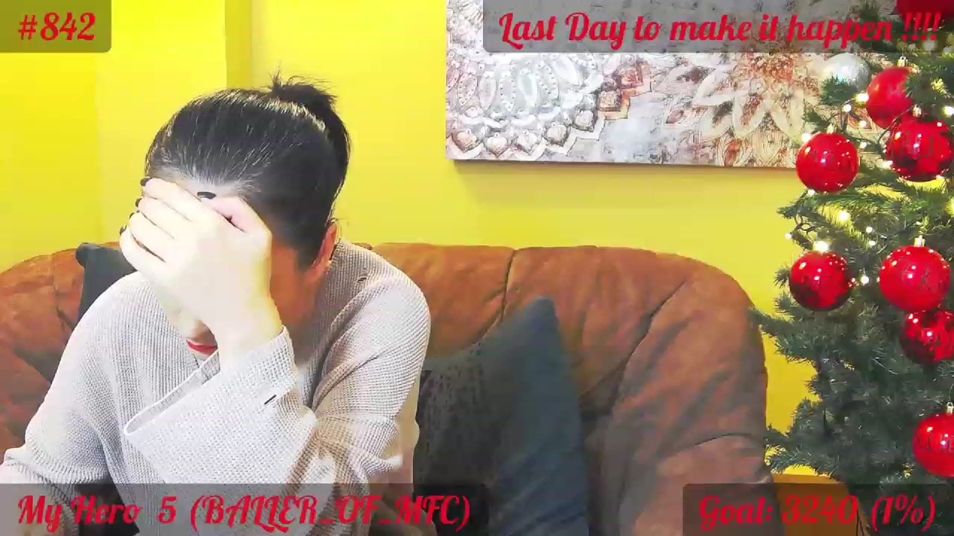 Gallery image thumbnail from QuinnieSmile's myfreecams stream on, 12/15/2022, 12:50 image 13 of 20