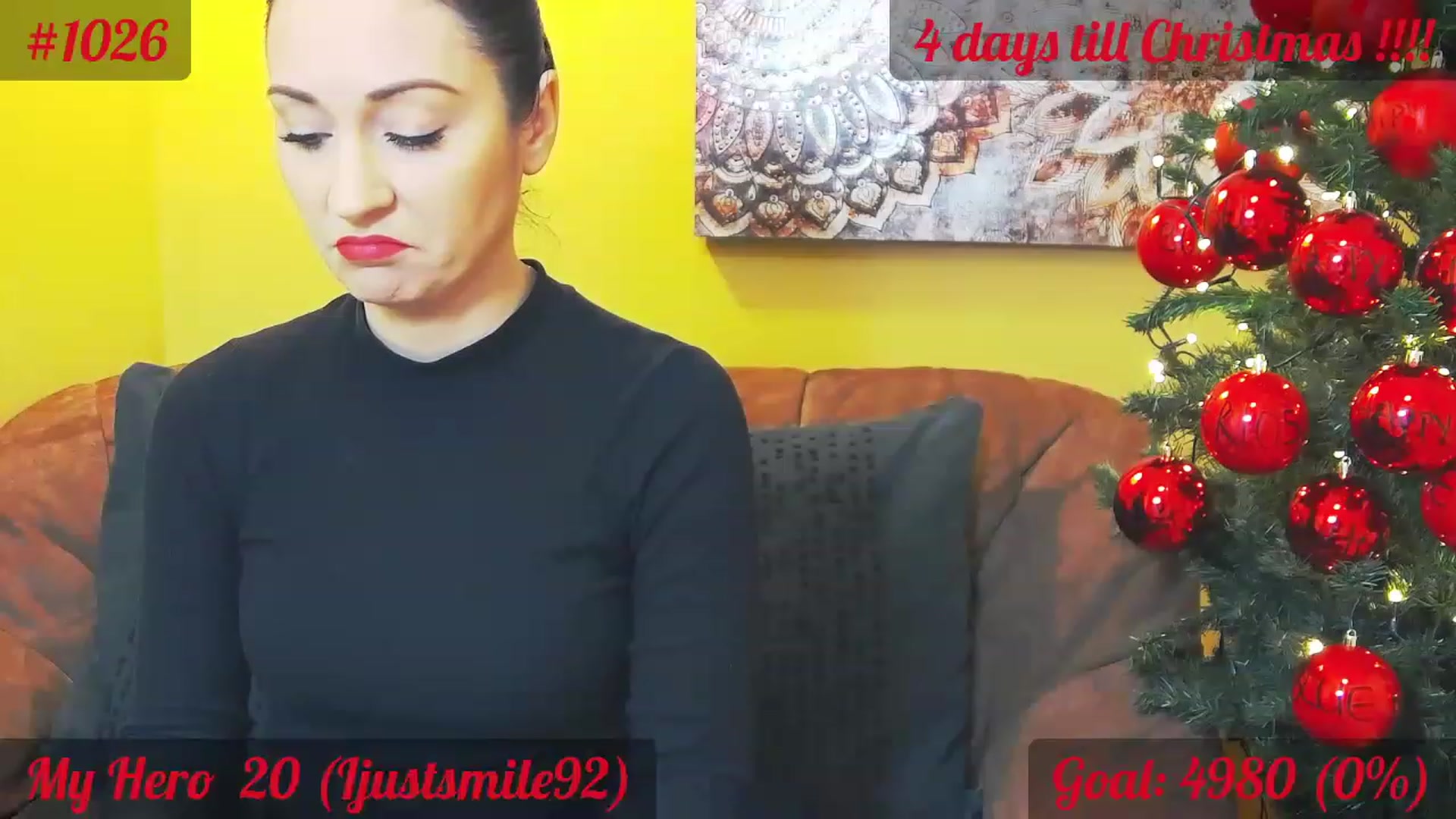 Gallery image thumbnail from QuinnieSmile's myfreecams stream on, 12/20/2022, 08:14 image 13 of 20