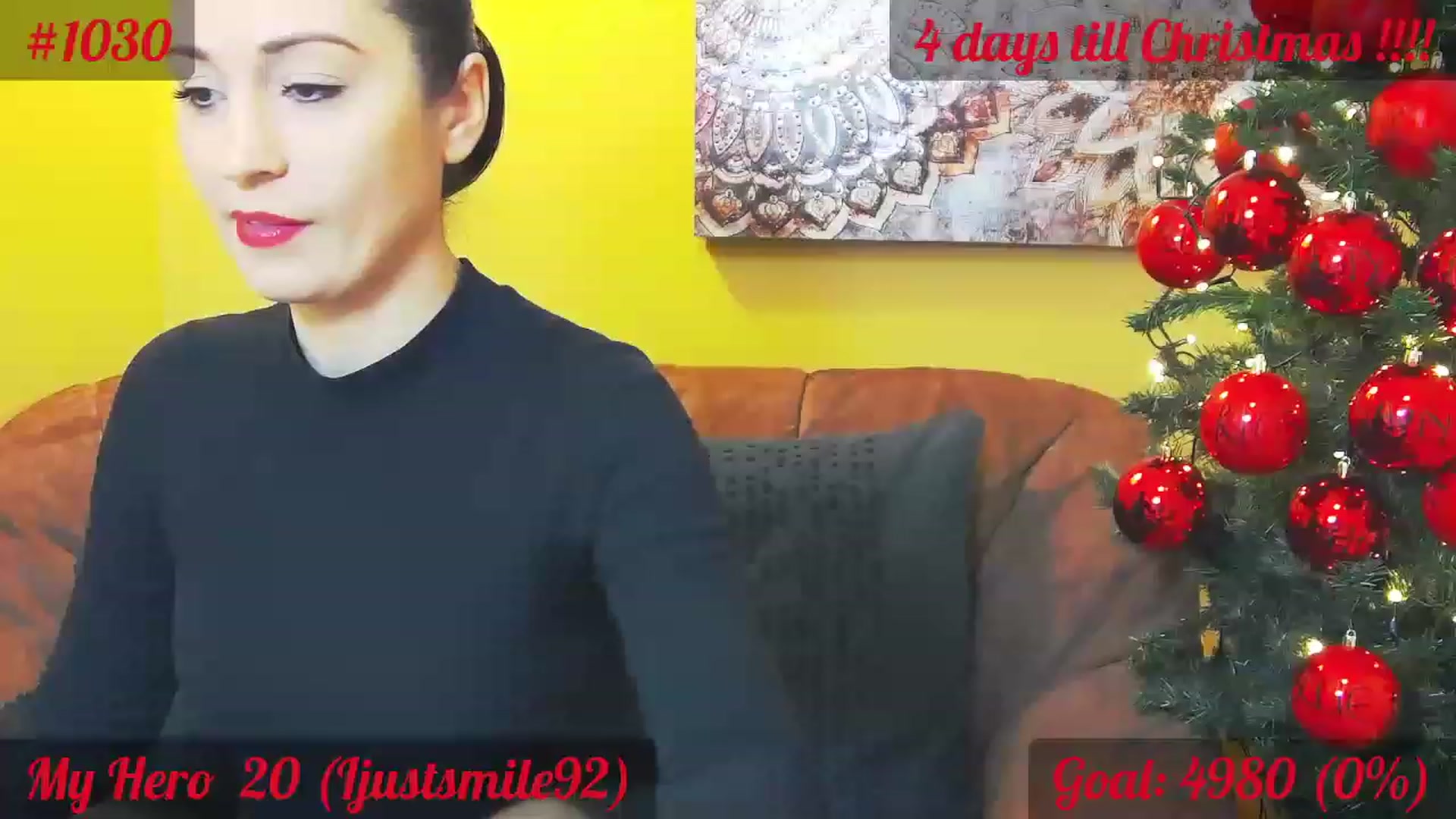 Gallery image thumbnail from QuinnieSmile's myfreecams stream on, 12/20/2022, 08:42 image 13 of 20
