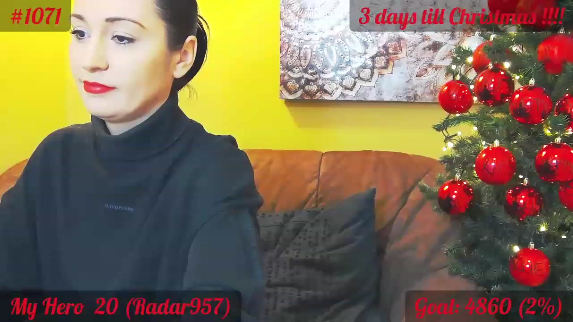 Gallery image thumbnail from QuinnieSmile's myfreecams stream on, 12/21/2022, 11:14 image 2 of 20