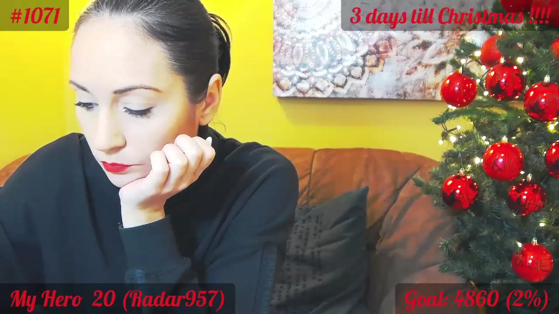 Gallery image thumbnail from QuinnieSmile's myfreecams stream on, 12/21/2022, 11:14 image 19 of 20