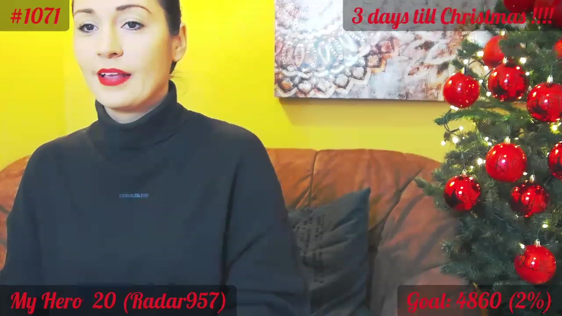 Gallery image thumbnail from QuinnieSmile's myfreecams stream on, 12/21/2022, 11:14 image 18 of 20
