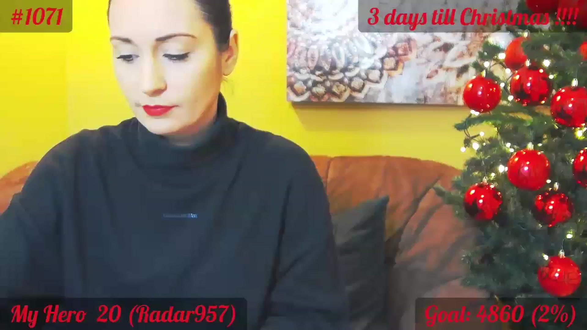 Gallery image thumbnail from QuinnieSmile's myfreecams stream on, 12/21/2022, 11:34 image 4 of 20