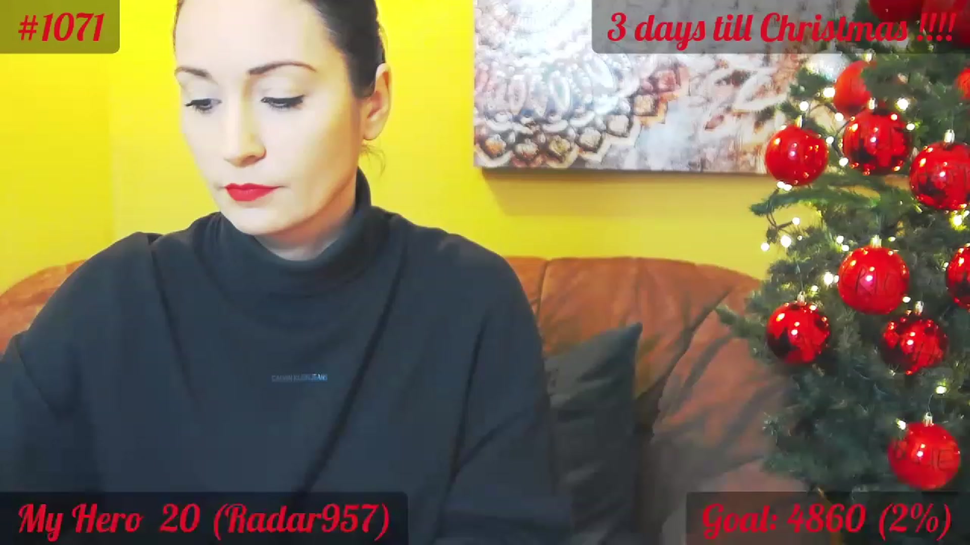 Gallery image thumbnail from QuinnieSmile's myfreecams stream on, 12/21/2022, 11:34 image 3 of 20