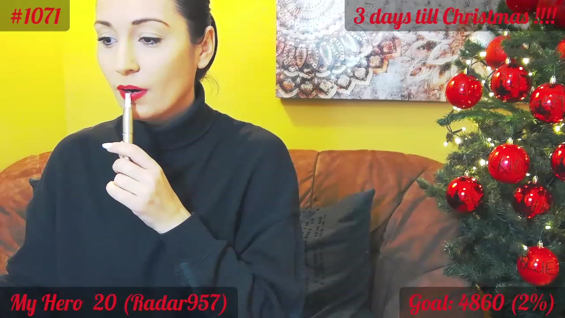 Gallery image thumbnail from QuinnieSmile's myfreecams stream on, 12/21/2022, 11:34 image 16 of 20