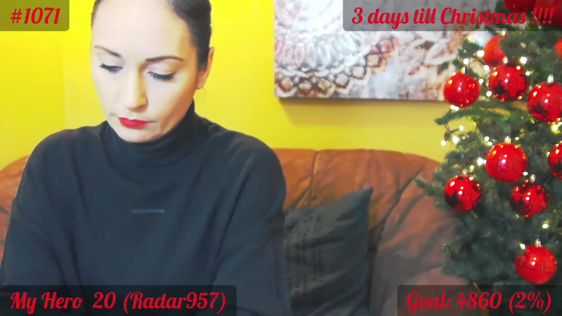 Gallery image thumbnail from QuinnieSmile's myfreecams stream on, 12/21/2022, 11:34 image 8 of 20