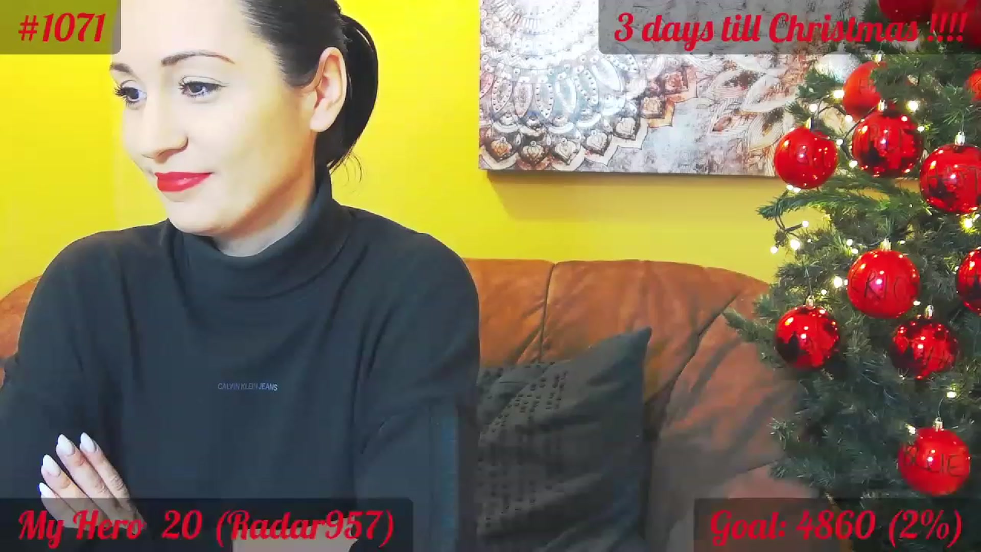 Gallery image thumbnail from QuinnieSmile's myfreecams stream on, 12/21/2022, 11:34 image 13 of 20