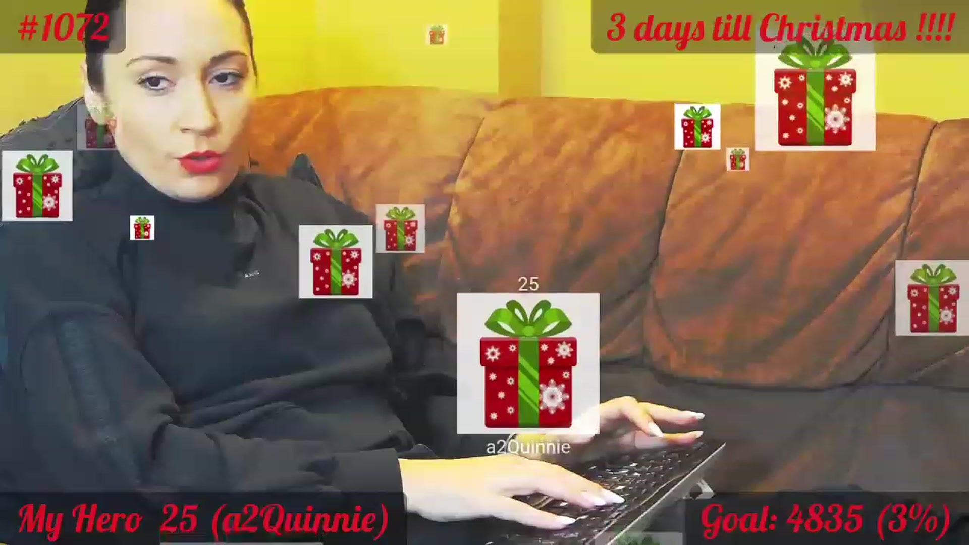 Gallery image thumbnail from QuinnieSmile's myfreecams stream on, 12/21/2022, 13:03 image 10 of 20