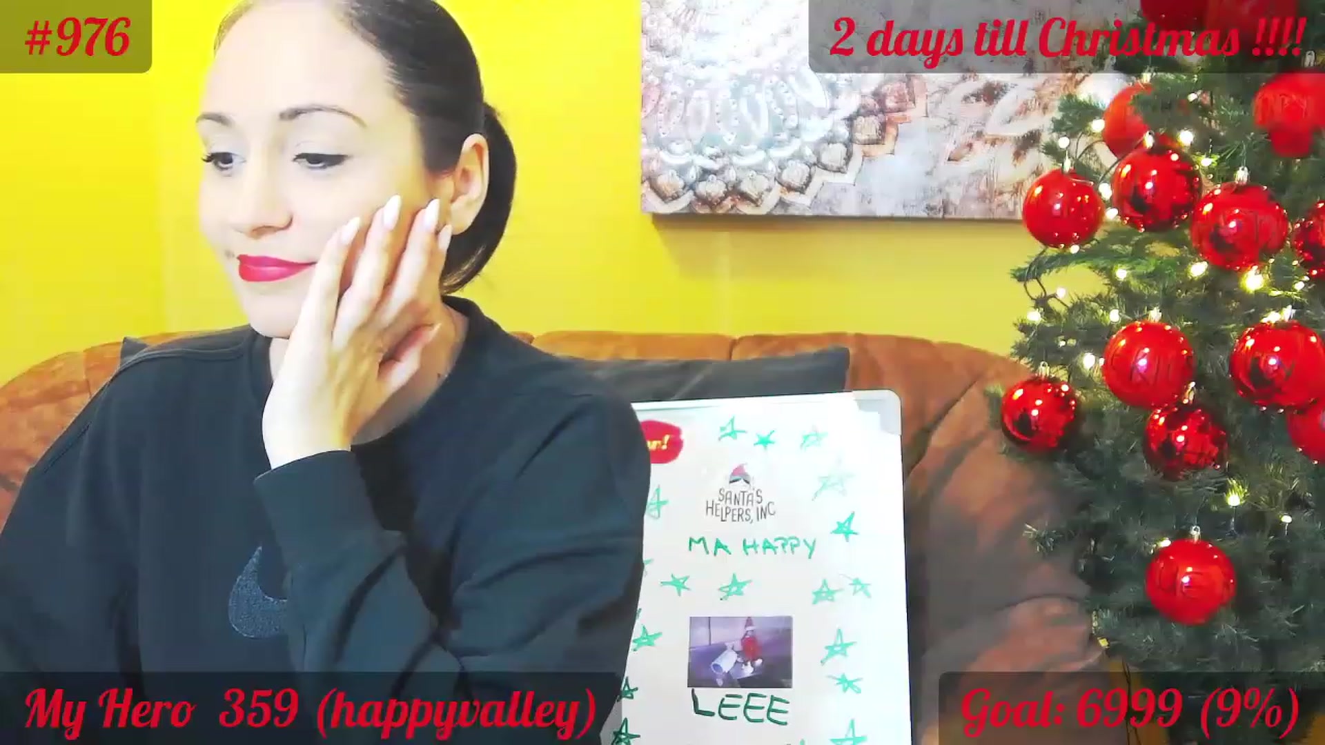 Gallery image thumbnail from QuinnieSmile's myfreecams stream on, 12/23/2022, 12:53 image 13 of 20