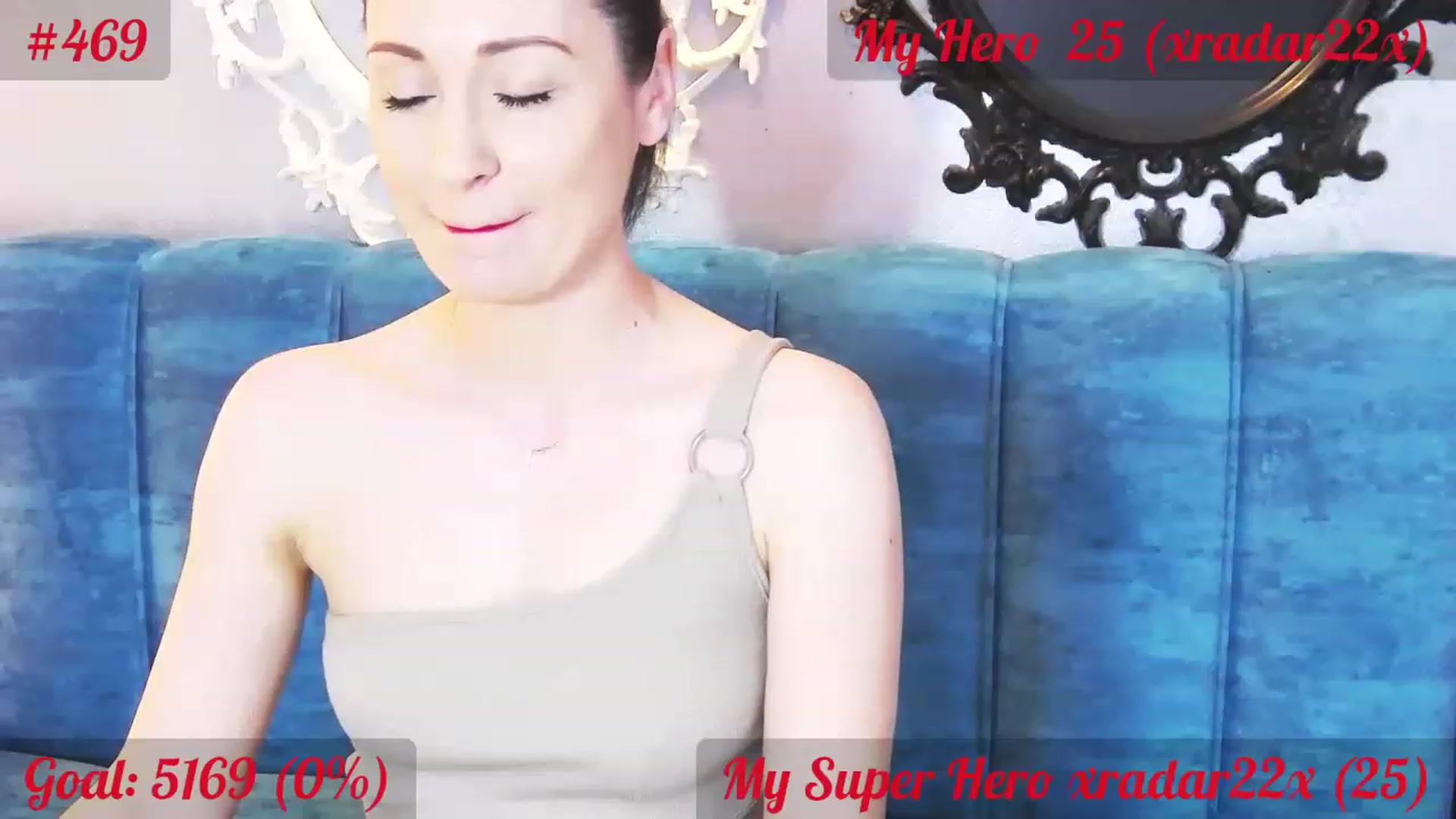 Gallery image thumbnail from QuinnieSmile's myfreecams stream on, 05/08/2023, 09:15 image 15 of 20