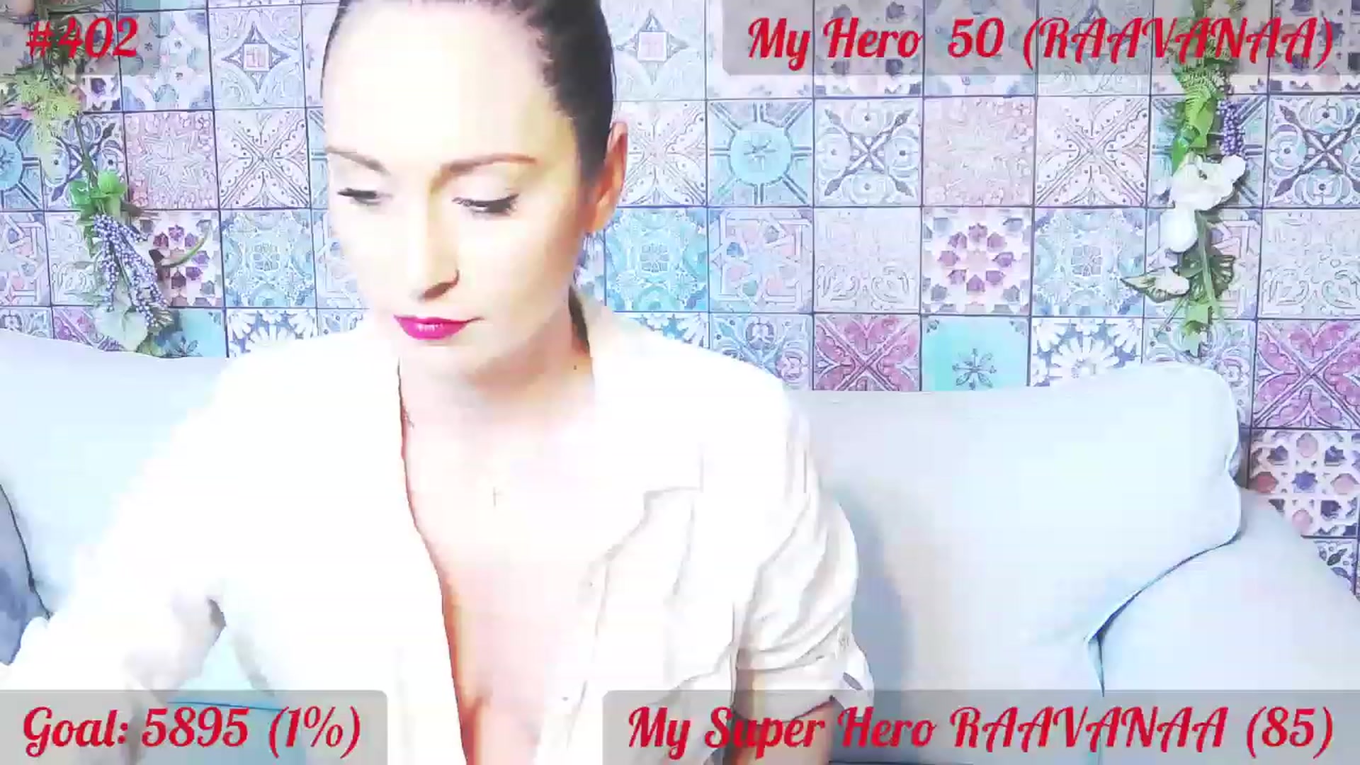 Gallery image thumbnail from QuinnieSmile's myfreecams stream on, 06/01/2023, 08:42 image 7 of 20