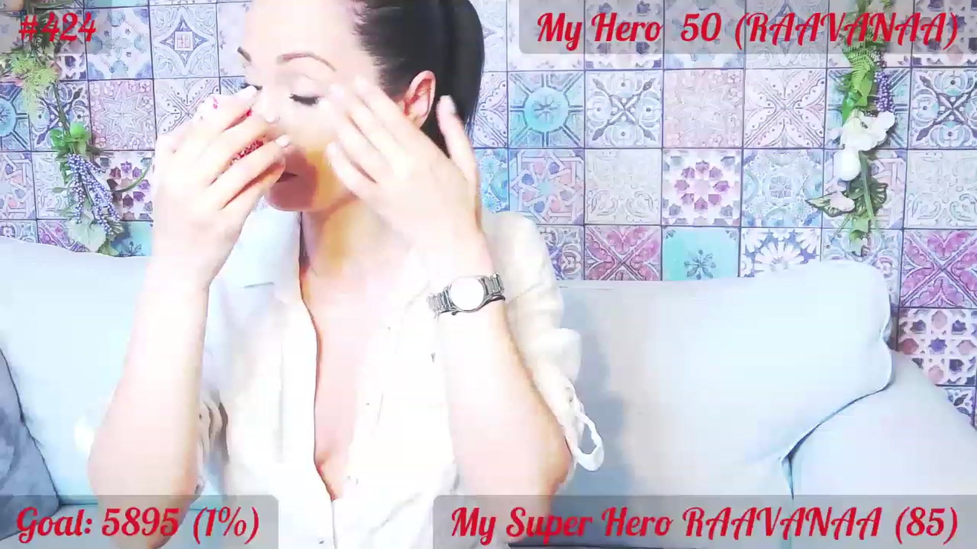 Gallery image thumbnail from QuinnieSmile's myfreecams stream on, 06/01/2023, 08:42 image 11 of 20