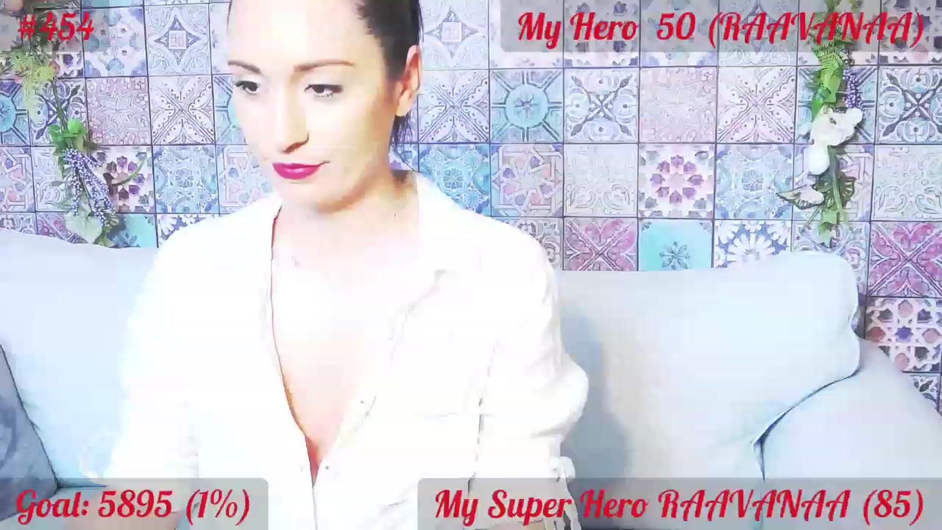 Gallery image thumbnail from QuinnieSmile's myfreecams stream on, 06/01/2023, 08:42 image 18 of 20