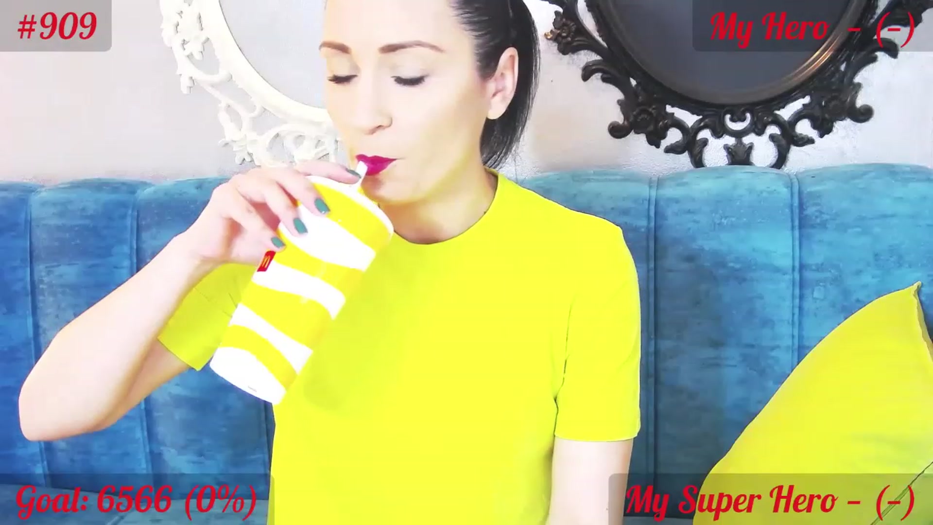 Gallery image thumbnail from QuinnieSmile's myfreecams stream on, 06/15/2023, 08:55 image 14 of 20