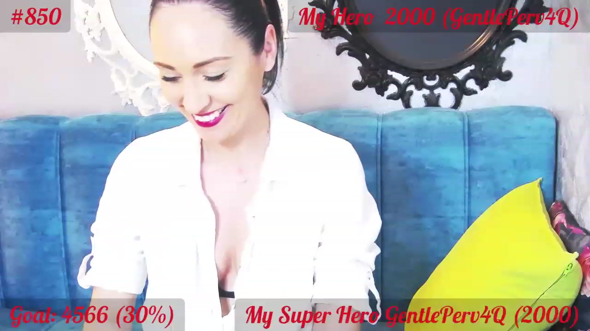 Gallery image thumbnail from QuinnieSmile's myfreecams stream on, 06/15/2023, 11:34 image 10 of 20