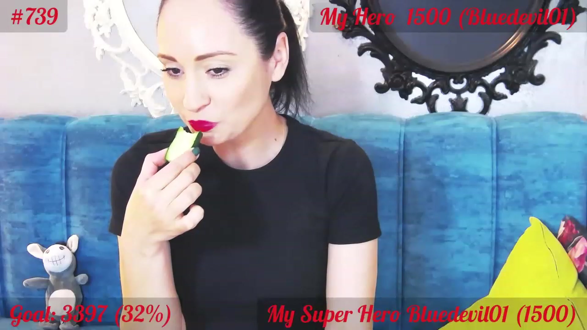 Gallery image thumbnail from QuinnieSmile's myfreecams stream on, 06/22/2023, 12:05 image 15 of 20