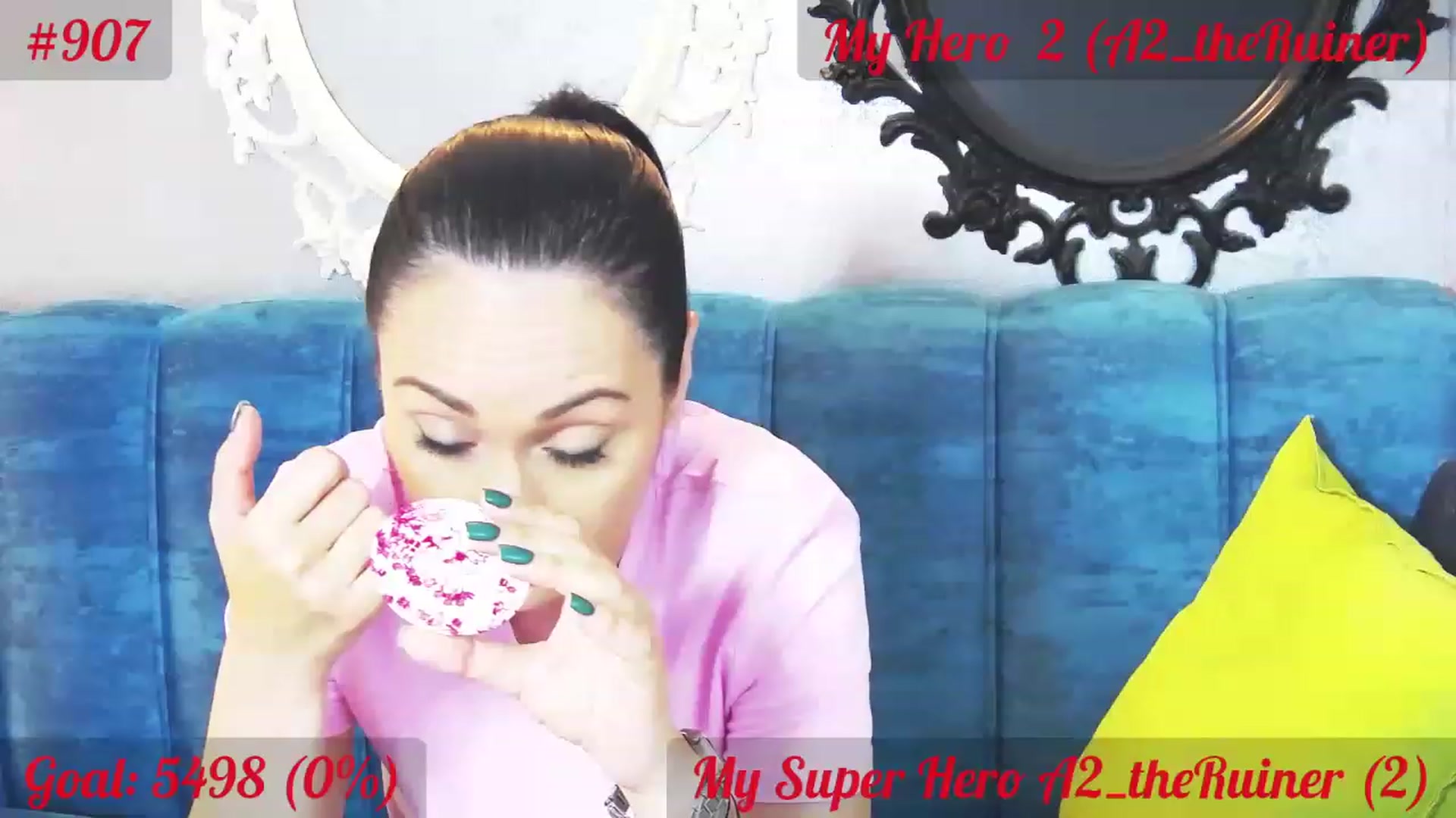 Gallery image thumbnail from QuinnieSmile's myfreecams stream on, 06/26/2023, 11:57 image 20 of 20