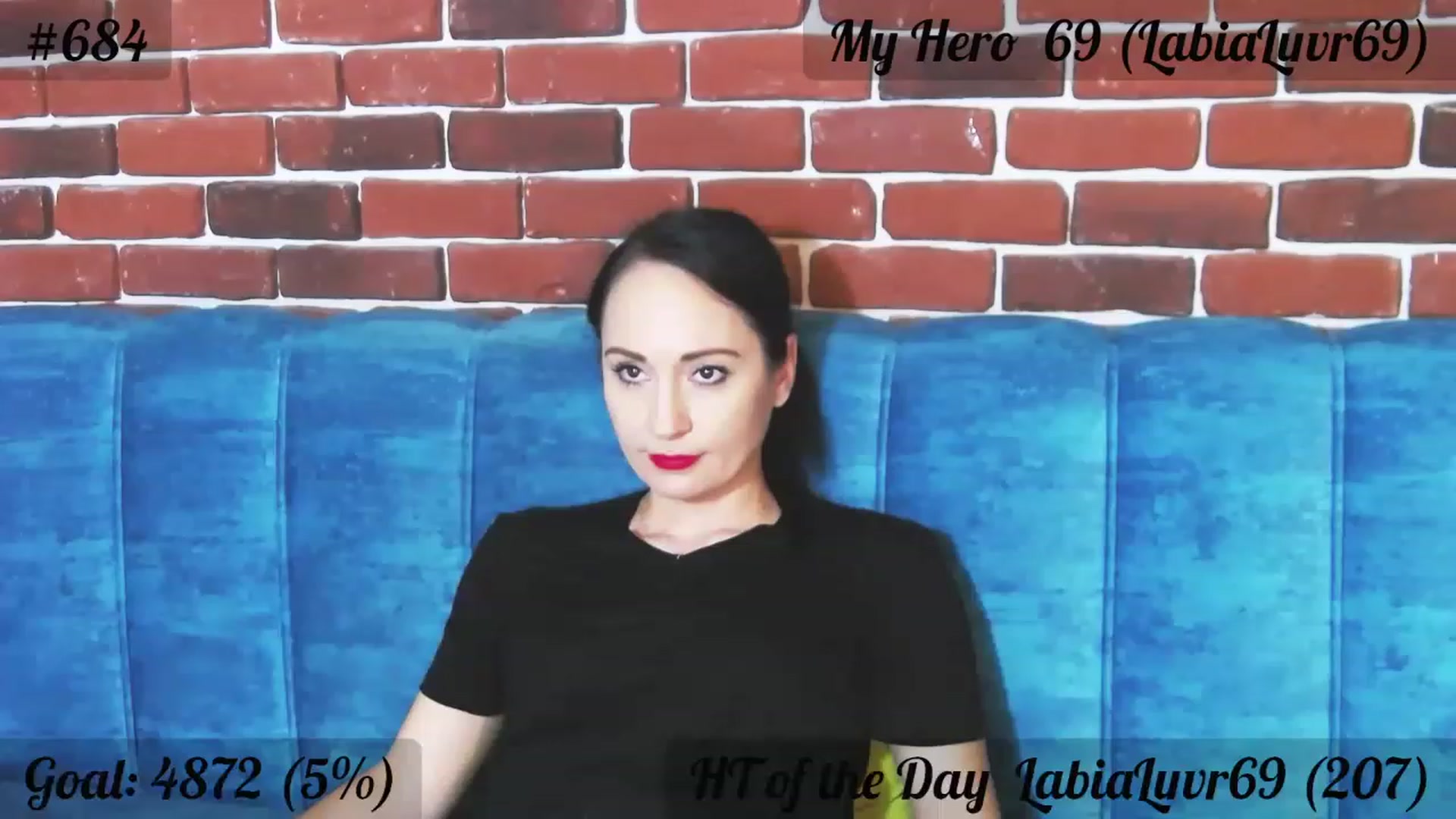 Gallery image thumbnail from QuinnieSmile's myfreecams stream on, 07/31/2023, 10:55 image 15 of 20