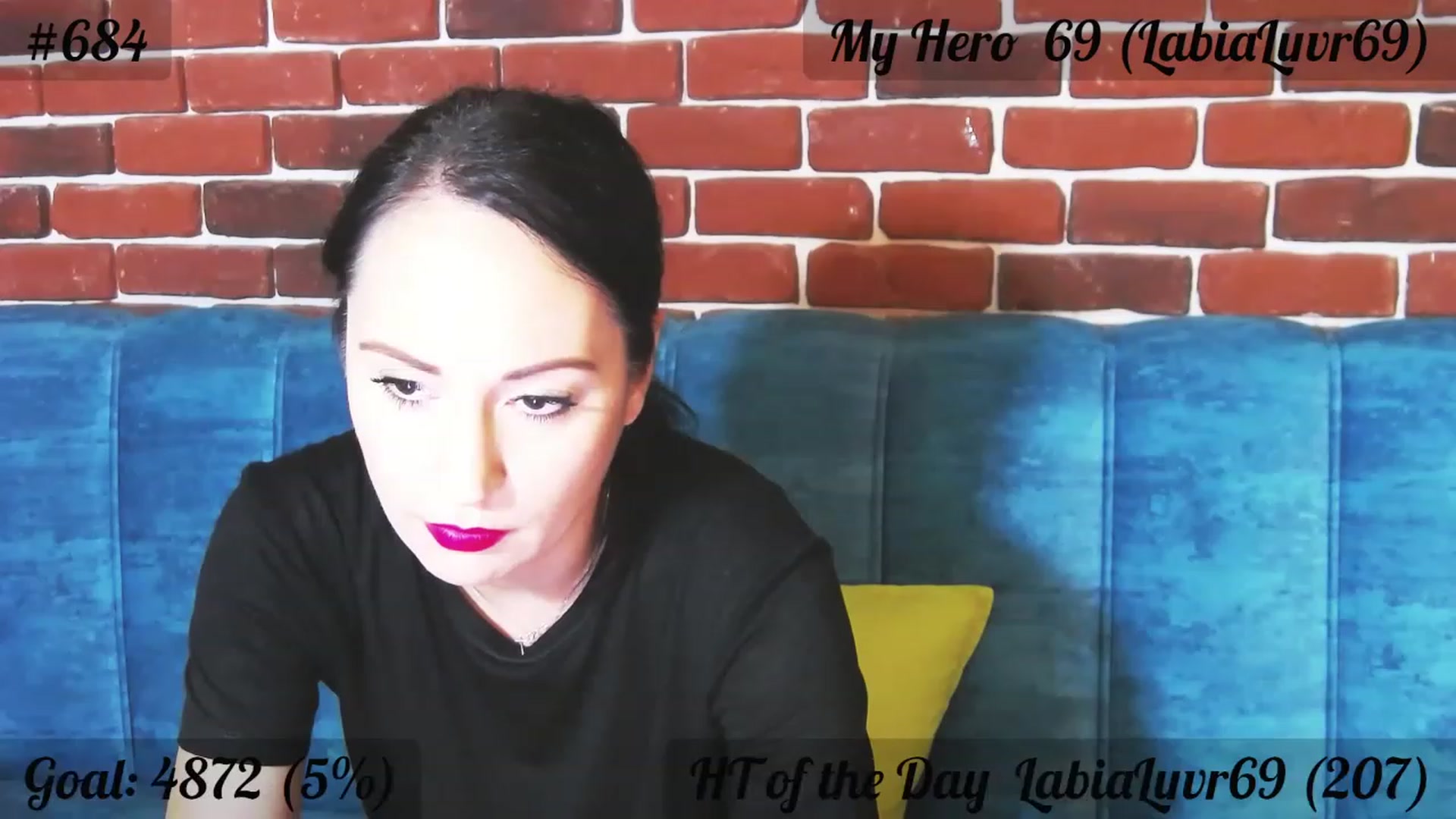 Gallery image thumbnail from QuinnieSmile's myfreecams stream on, 07/31/2023, 10:55 image 7 of 20