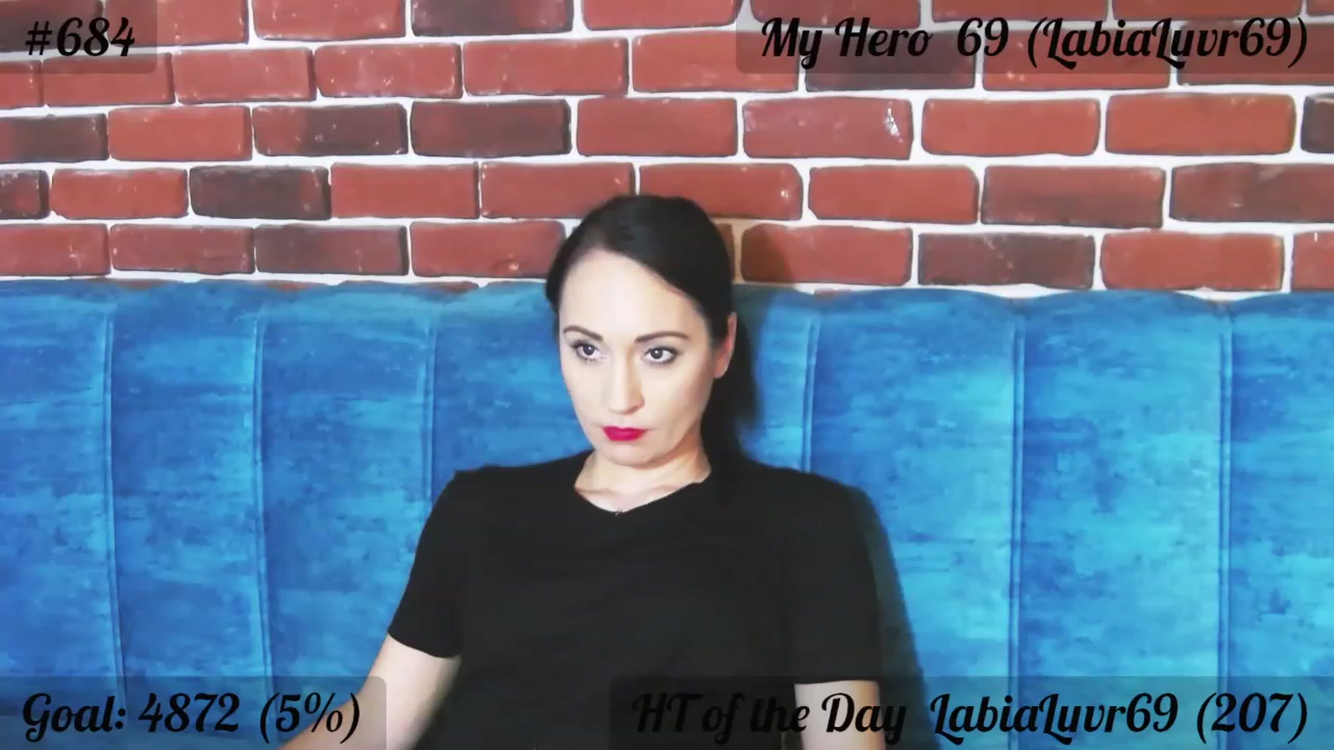 Gallery image thumbnail from QuinnieSmile's myfreecams stream on, 07/31/2023, 10:55 image 18 of 20