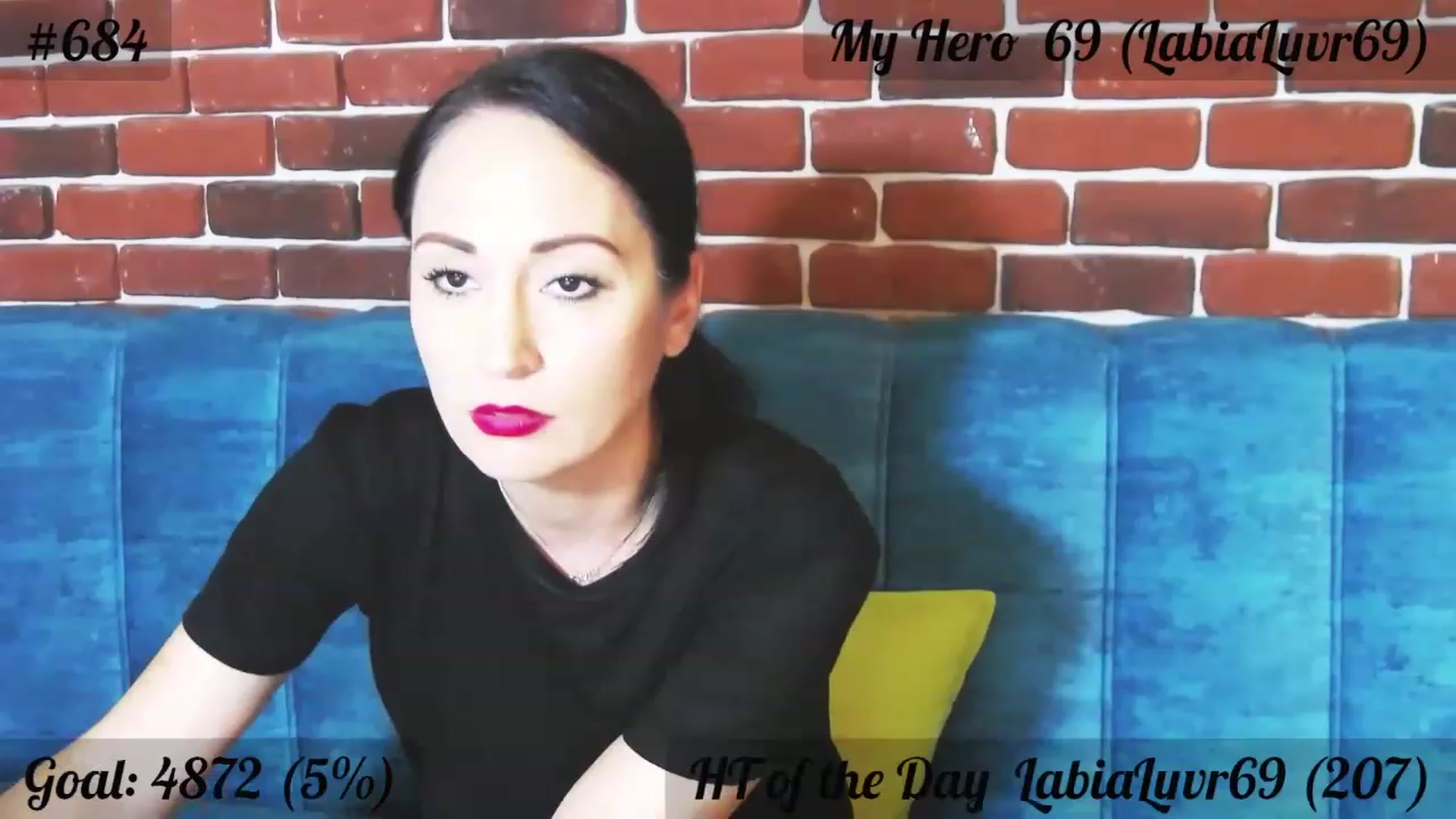 Gallery image thumbnail from QuinnieSmile's myfreecams stream on, 07/31/2023, 10:55 image 6 of 20