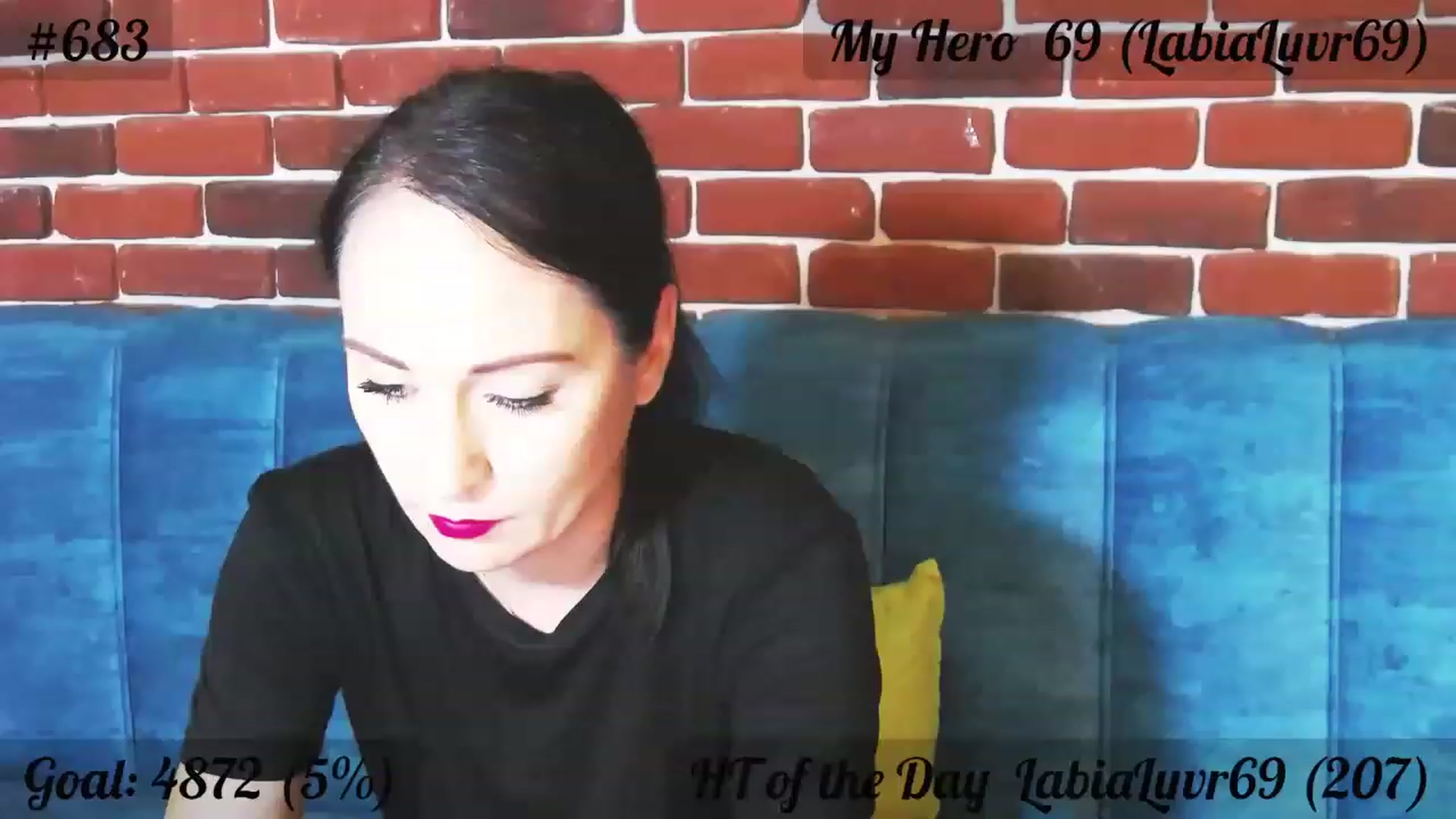 Gallery image thumbnail from QuinnieSmile's myfreecams stream on, 07/31/2023, 12:02 image 16 of 20